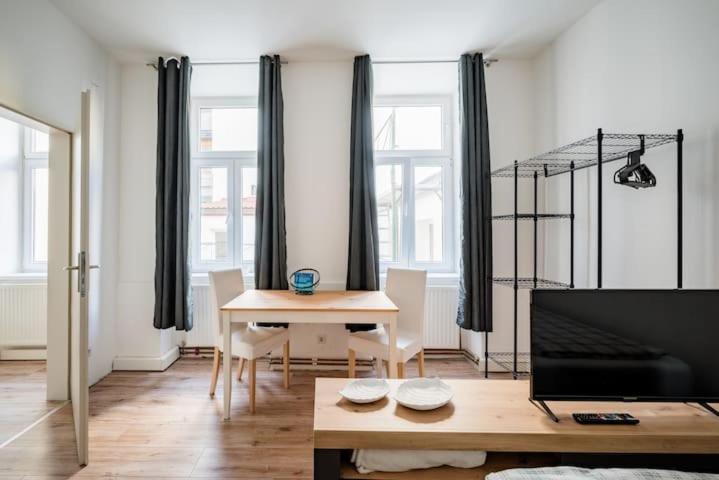 Gemuetliche Wohnung Wien Stadthalle Eksteriør billede